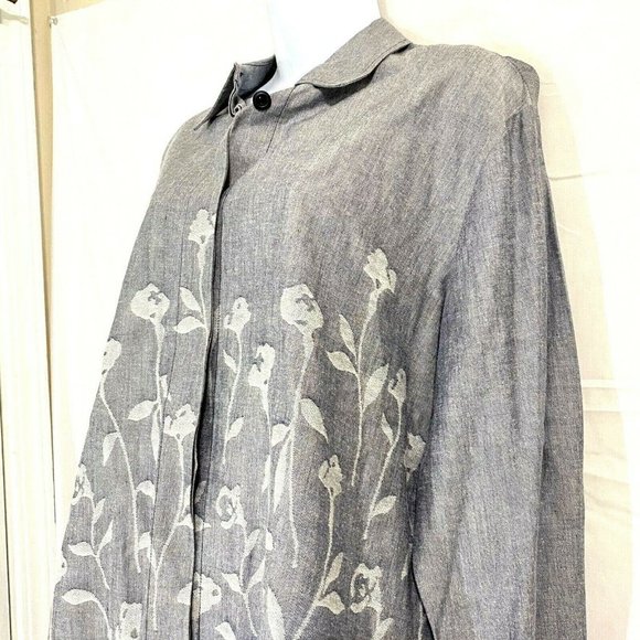 Nygard Collection Gray Floral Long Sleeve Blouse - Picture 4 of 8